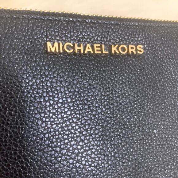 MICHAEL KORS Large 10" Black Pebbled Leather FLAT Pouch Wristlet Clutch - Picture 3 of 12